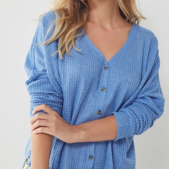 Urban Outfitters Jojo Oversized Thermal Cardigan in Bright Blue (XS) - Picture 2 of 10